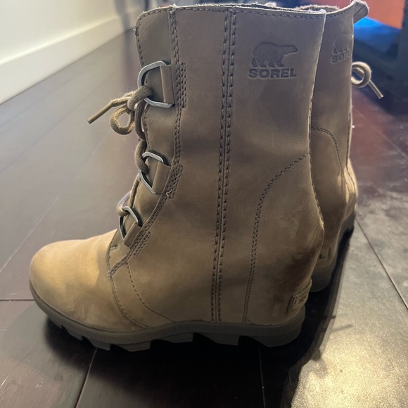 Sorel Joan of Arctic Wedge Boots - Picture 9 of 10